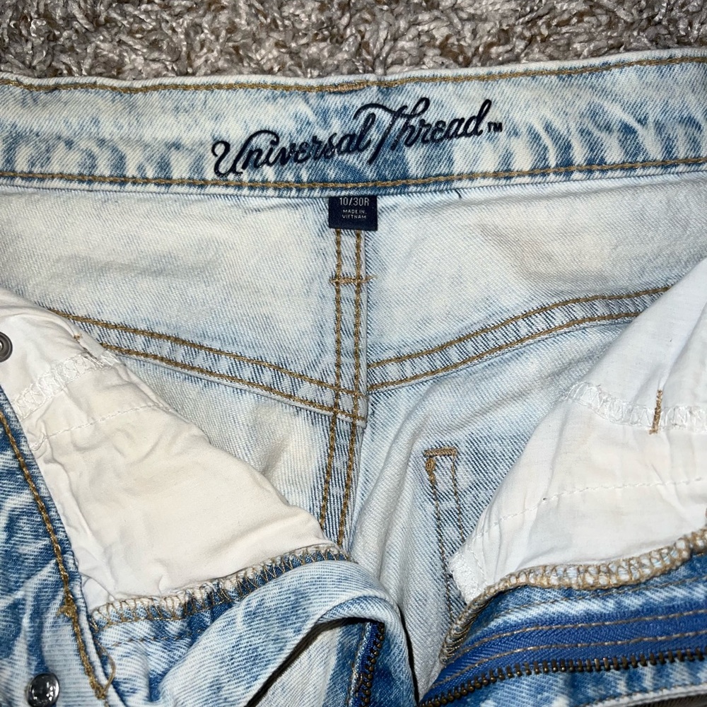 Universal Thread Jeans - Picture 2 of 2
